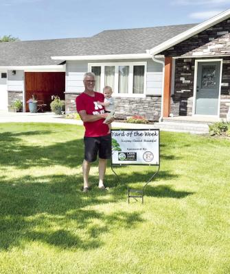 Elwood Yard of the Week