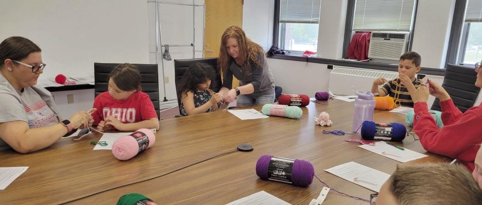 4-H Crocheting Camp in Curtis