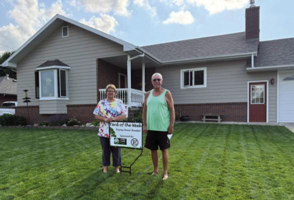 Elwood Chamber Yard of the Week