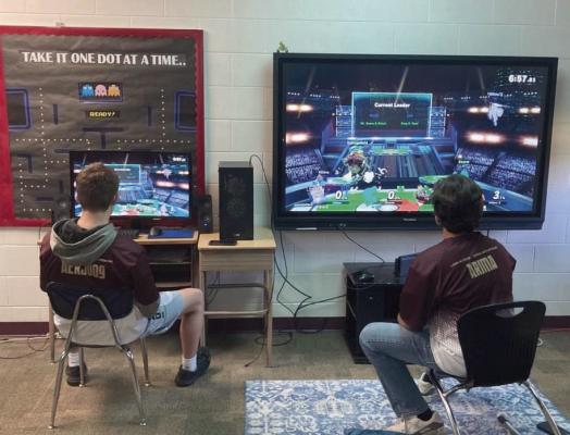 Elwood Pirates Esports players competed this last week and made it to Round 3 of playoffs; great job representing the Pirates! A win next week vs. Franklin would secure our spot at the fall state Esports tournament held at Midland University.