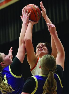 Cambridge’s Mallory Springer scored a game-high 31 points in the defeat to SEM Friday.