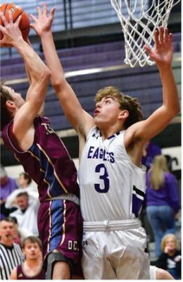 Hosting one of the league’s top teams, the Southern Valley boys basketball team dropped its contest with Dundy County Stratton, 76-48, Friday night. The Tigers built a 20-6 lead after a quarter and their offense never slowed down. Isaac Hamilton scored 23 to lead Southern Valley and Hunter Lans and Jacob Rice each scored eight for the Eagles.