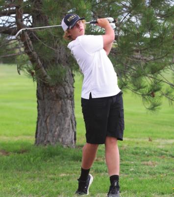 Arapahoe’s Haiden Van Houtan (above), Cambridge’s Cort Fiene (below right) and Brodie Mitchell (below left) saw their seasons end at the district golf tournament in Brodgeport Monday.
