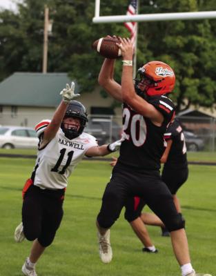 Trojans’ defense suffocates Maxwell