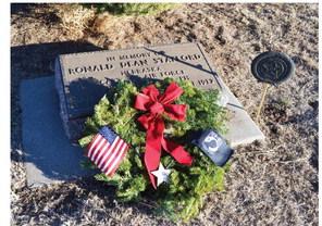 Oxford participates in Wreaths Across America