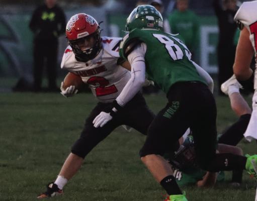 Cambridge drops playoff opener at Loomis