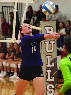 Southern Valley wins one of three at Elm Creek