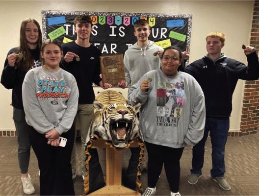 The Southern Valley high school quiz bowl team captured the RPAC Championship last week at Maywood. It was the second-consecutive conference championship for the team. Pictured are team members as follows: Front: Mikah Schultz and Ehme Linner. Back: Ann Bose, Kamden Bose, Isaac Hamilton, and Bennet Jorgenson.