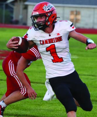 Southern Valley outlasts MHC on gridiron