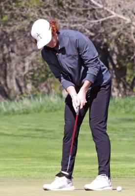 Cambridge’s Micah Gerlach carded a personal-best round of 74 Thursday to finish first at the North Platte St. Pat’s Invite at River’s Edge in North Platte. Cambridge finished witrh a 373 as Tate Koeppen shot a 96, Maverick Webb added a 98 and Graham Shoemaker and Hodge Raburn each carded a 105. Jaxson Anders led Maywood-Hayes Center with a 98, Grady Erickson shot a 102, Hunter Koetter carded a 105 and Landen Littrel shot a 107. The Wolves finished with a 412.