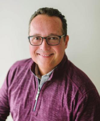 Dr. Robert Santa-Cruz serves Tri Valley as Urologist Specialist