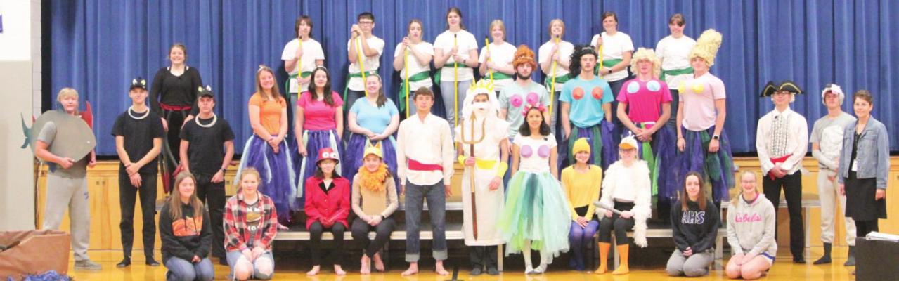 spanish play presented by arapahoe spanish class