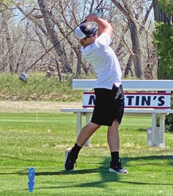 Arapahoe’s Haiden Van Houtan tees