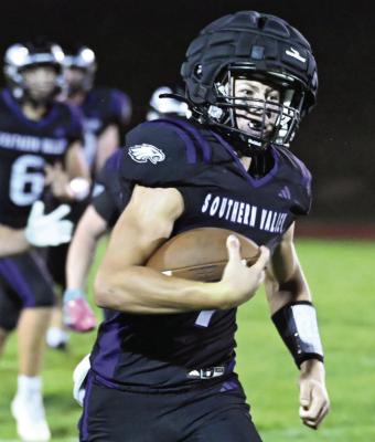 Southern Valley’s Hunter Lans ran for 333 yards and five touchdowns against Maxwell Friday.
