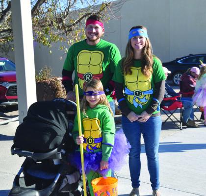 Halloween parade in Arapahoe