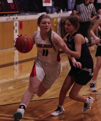 Cambridge’s Aspen Webb drives the lane.