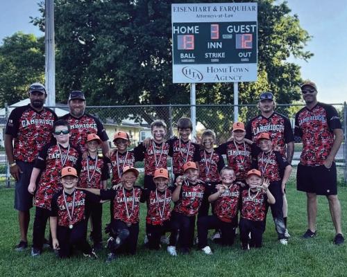 The Cambridge 8UA team finished their season with the 3rd Place medal after defeating Oxford.