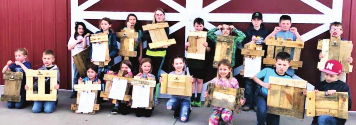 Harlan County 4-Hers meet