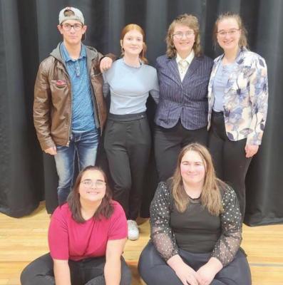 Elwood Speech team competes at Maxwell