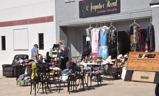 Arapahoe City Wide Garage Sales