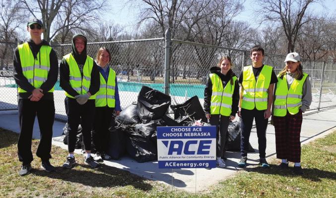 ahs national honor society sponsored the aCe gas park clean up