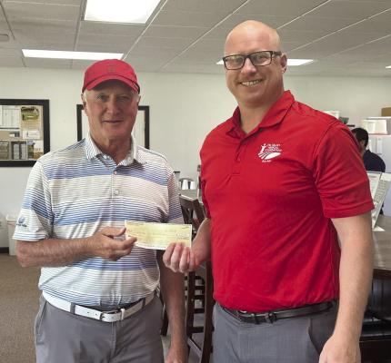Cambridge Lions Club presents check to Cambridge Park Board Foundation