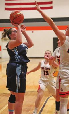 Southwest girls split with Hitchcock County, Wa-Pa