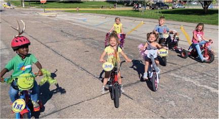 Fun in the sun at Eager Beaver Days, Curtis Fall Festival