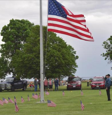 Honoring Fallen Heroes at Cemeteries Around the Country