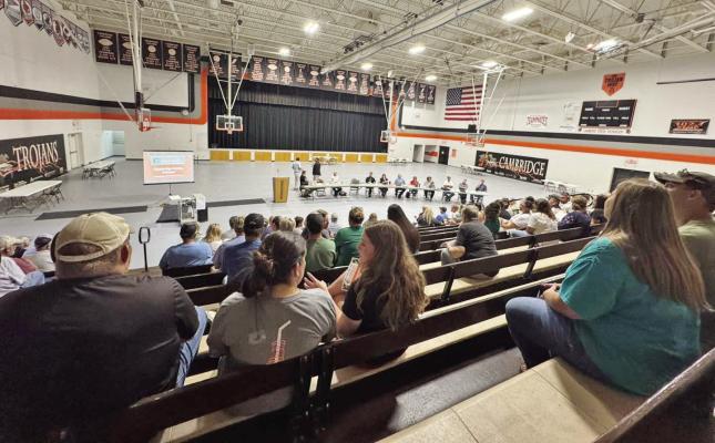 Cambridge School Board holds forum on building project