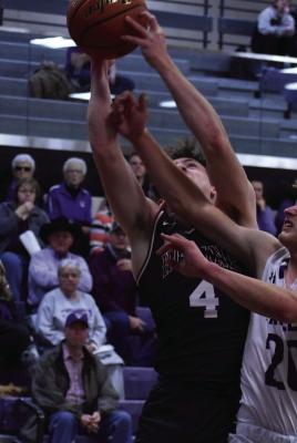 Bulls rally past Maxwell