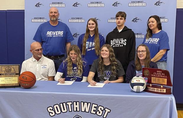 Iowa Western signs Nelms girls from Southwest