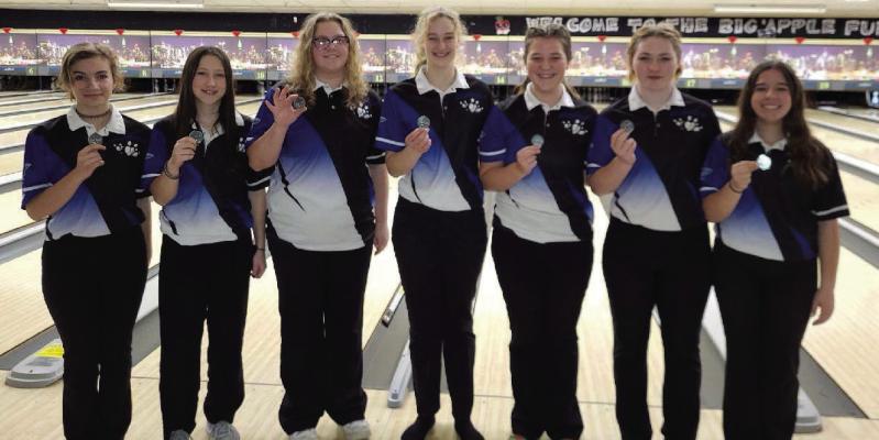 west 3 to 1. And then in the finals, lost to Hastings 1 to 3. Lauren also made the all-tournament team for the girls.