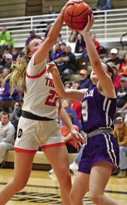 Cambridge girls roll away late for win over Eagles