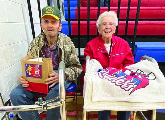 Medicine Valley honors “Fans of the Year”