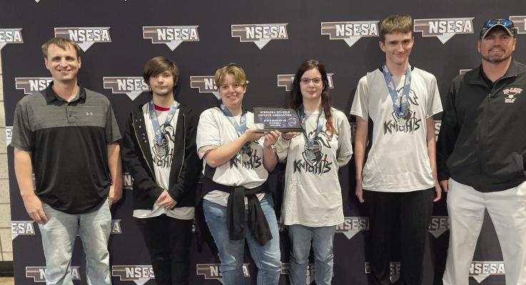 The Eustis Farnam ESports Team went to Doane University for State competition! They received the Runnerup trophy.