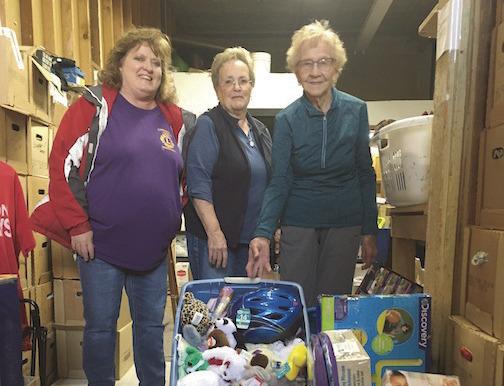 Tri Valley thrift store donates to lions Club Christmas Project