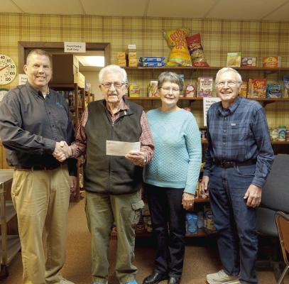 Ag Valley & CHS Seeds for Stewardship Foundation presents $5,000 to Arapahoe Area Food Pantry