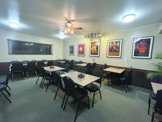 Lee’s Crossroad Café Opens in Arapahoe