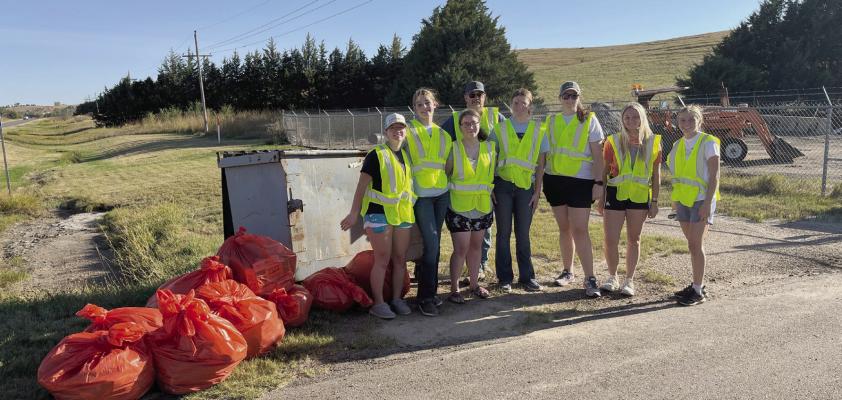 Maywood FFA partner with Lions Club on Highway Cleanup