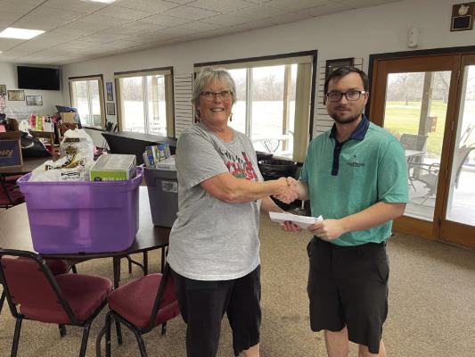 	TVHS Hospital Auxiliary presents toys to Lions Club Christmas project