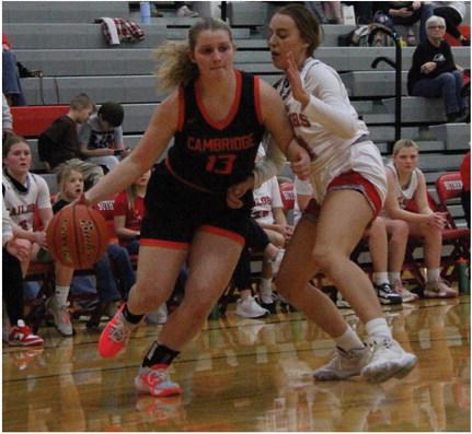 Above left: Cambridge’s Leah downer returned from an injury during Friday night game against Sutherland. This was Downer’s first game of the season.