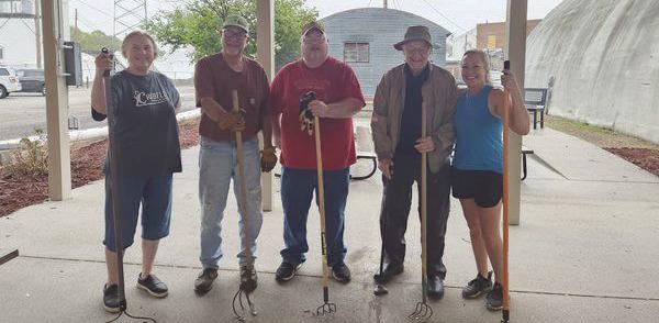 Rotary Members help improve park