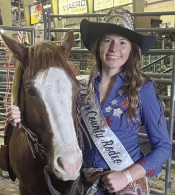 Jozlyn Anderson at the Tri-City Storm Pro-Rodeo with her horse, Vegas, the horse she broke and trained while in college at Curtis! Photo courtesy of Jozlyn