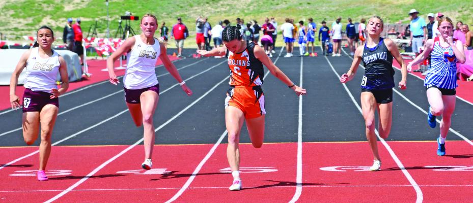 Cambridge’s JoLie Farr set a new State record with a 12.35 in the 100-meter dash at districts last week and in a rare feat, all eight entrants into the 100-meter dash finals at the meet qualified for State.