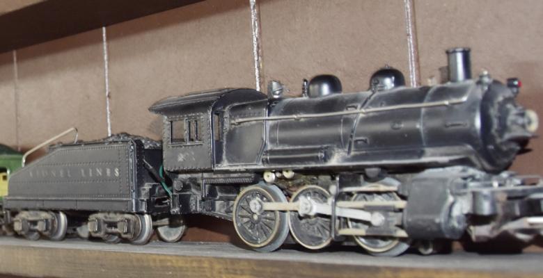 Arapahoe man creates train city in his home