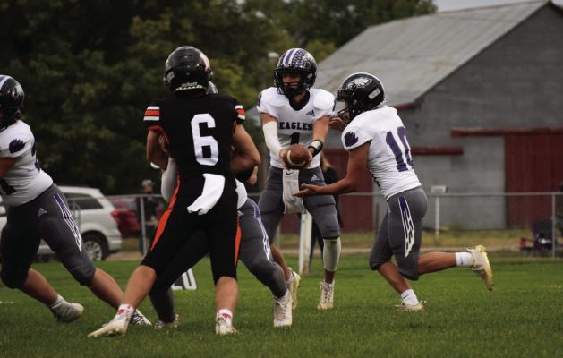 Eagles’ rally comes up short at Maxwell