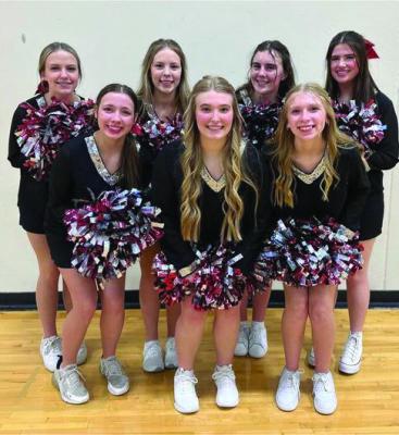 The Elwood HS Dance Team ended their season by performing with 9 other cheer/dance teams from the FKC conference (90+ dancers total) last Saturday at the boy’s championship game in Kearney! They put a lot of hard work &amp; practice into learning this routine &amp; did a great job!!