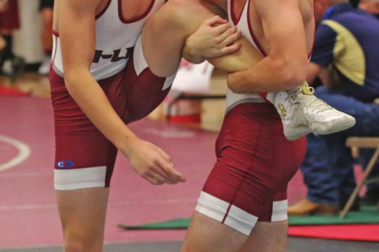 Arapahoe, Cambridge, Hi-Line compete at Bulls Invite