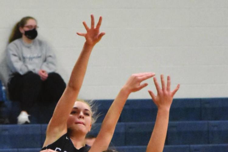 Eagles split with Minden, Elm Creek